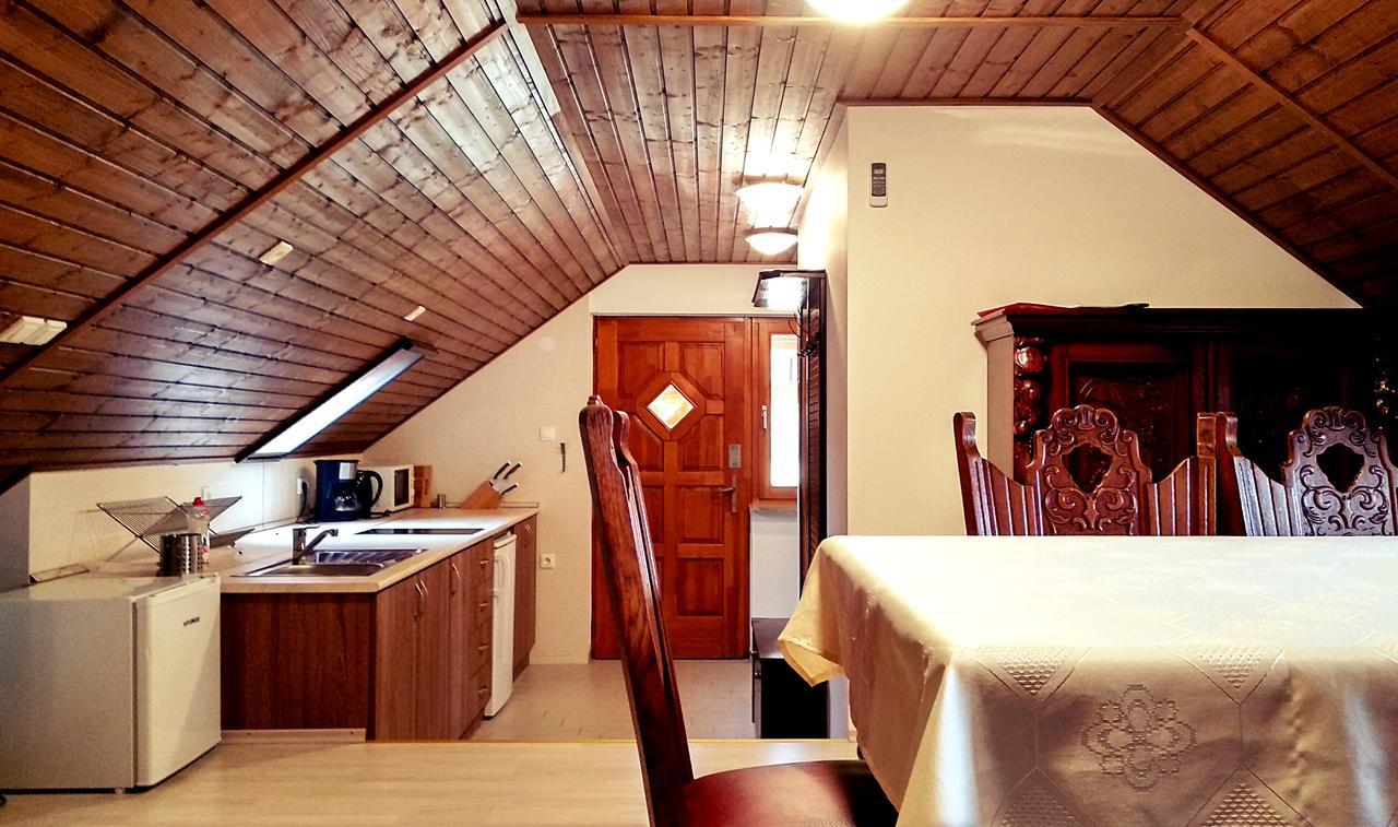 Villa Teleki Luaran gambar
