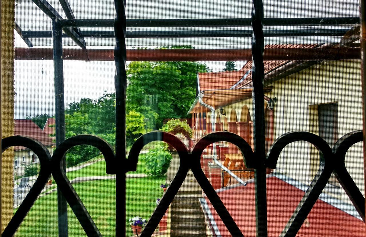 Villa Teleki Luaran gambar